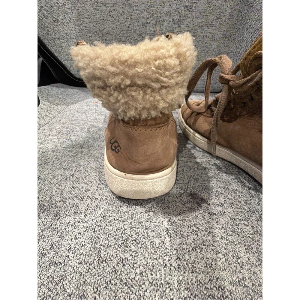 Ugg Women’s Olive High-Top Sneaker Chestnut Leather‎ Size 8.5